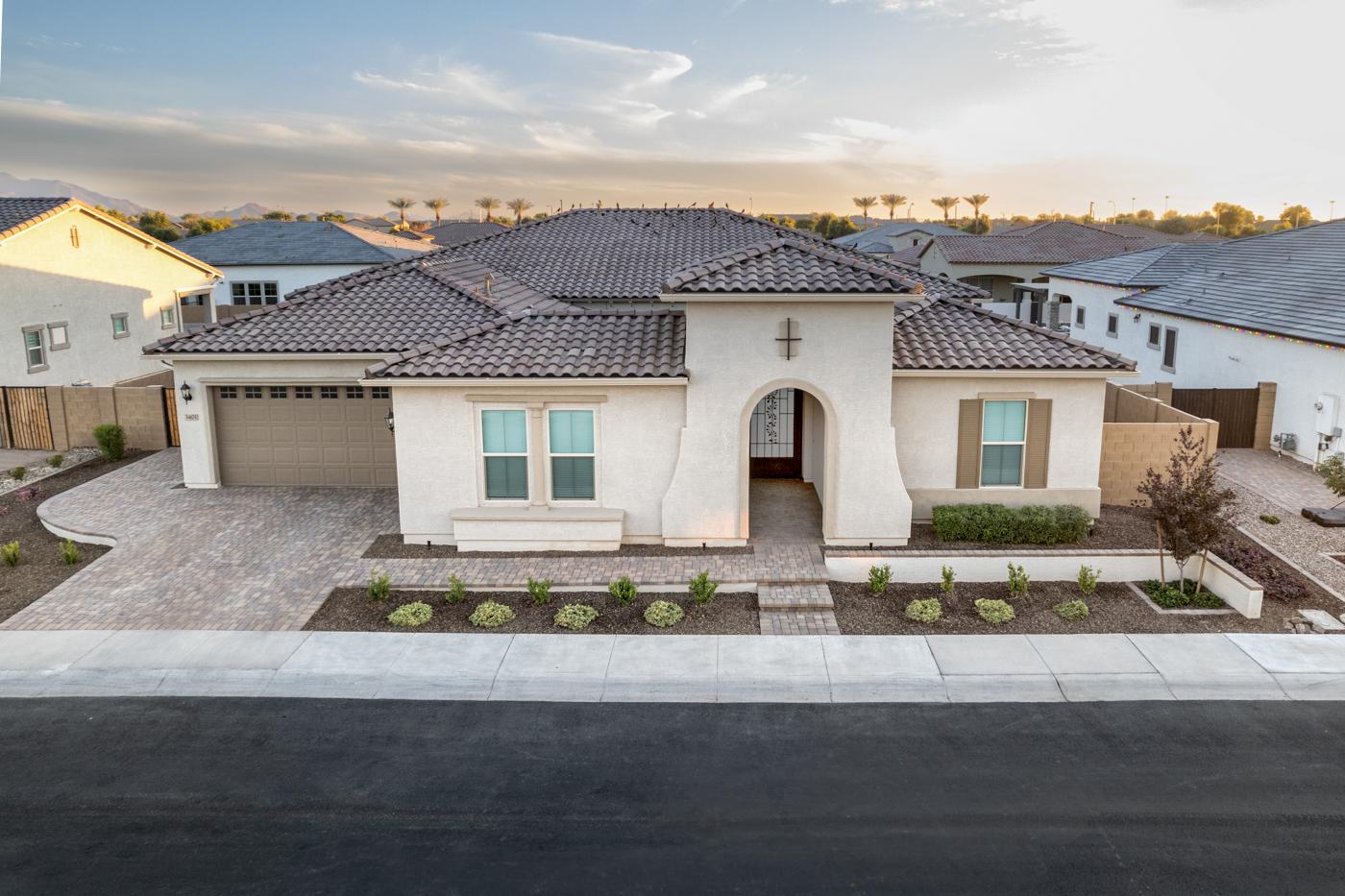 Front yard desert landscaping design in Scottsdale