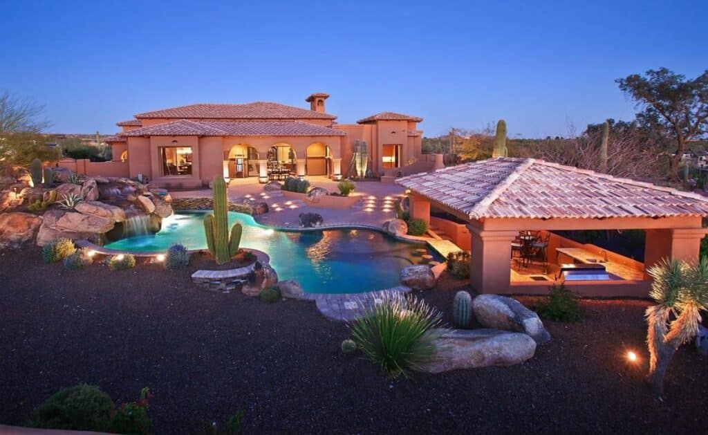 Landscape Architect Paradise Valley AZ with large artificial turf area